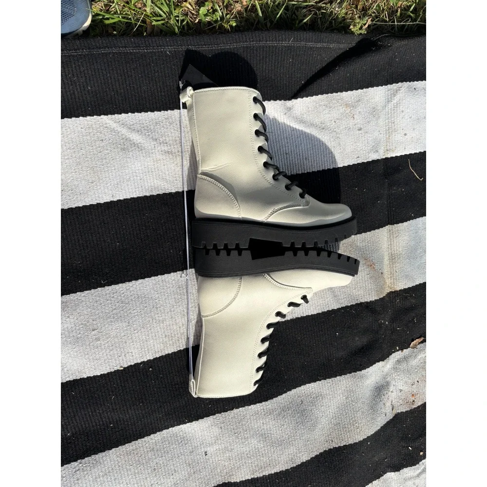 Art Class Kids‎ Faux Leather Combat Boots Black Lug Sole Side Zip Size 1
